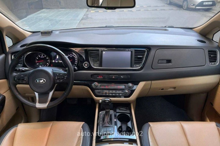 Kia Sedona 2016