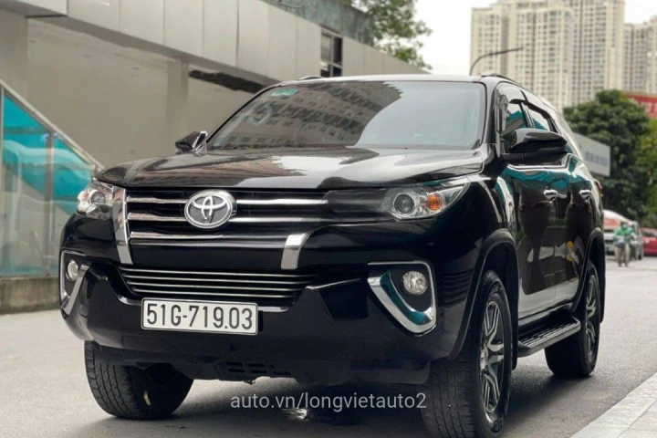 Toyota Fortuner 2.7AT 4x2 2018