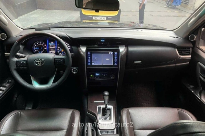 Toyota Fortuner 2.7AT 4x2 2018