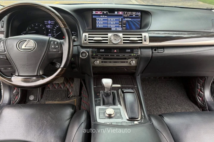 Lexus LS 2014