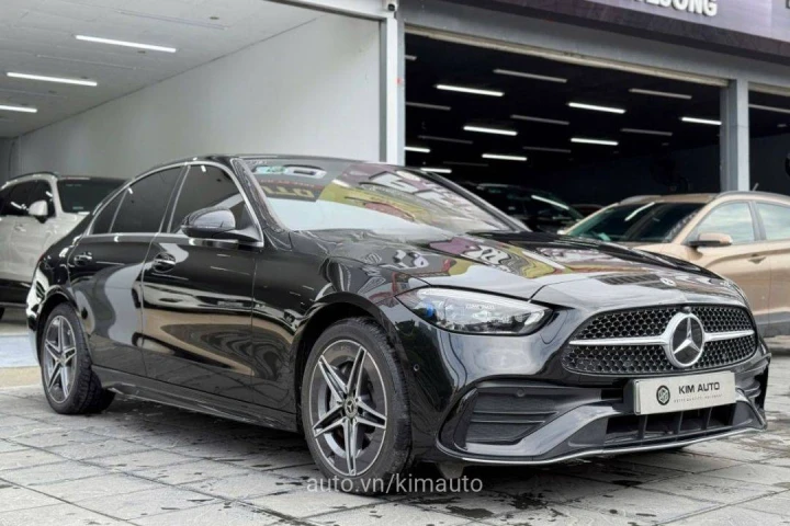Mercedes-Benz C-Class C300 2022