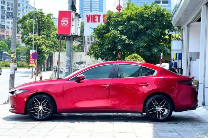 Mazda 3 1.5L Luxury 2024
