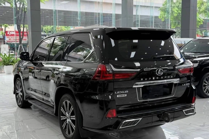 Lexus LX 2020