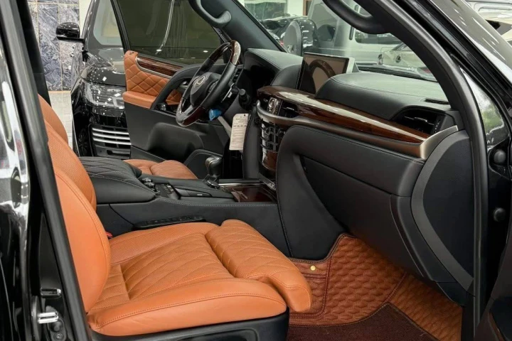 Lexus LX 2020
