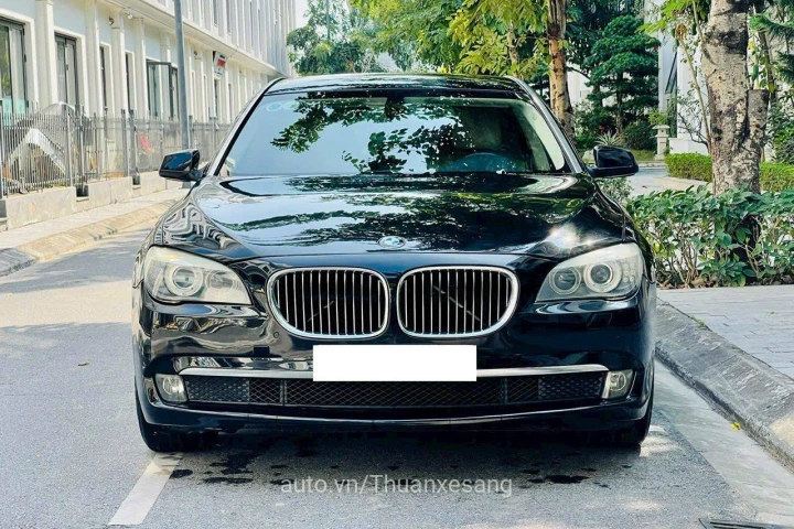 BMW 7 Series 2011