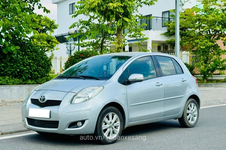 Toyota Yaris 2011