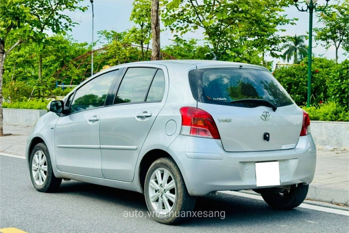 Toyota Yaris 2011