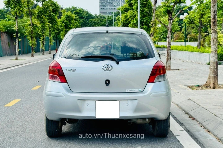 Toyota Yaris 2011