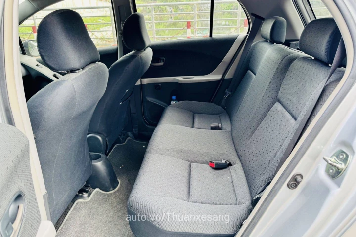 Toyota Yaris 2011