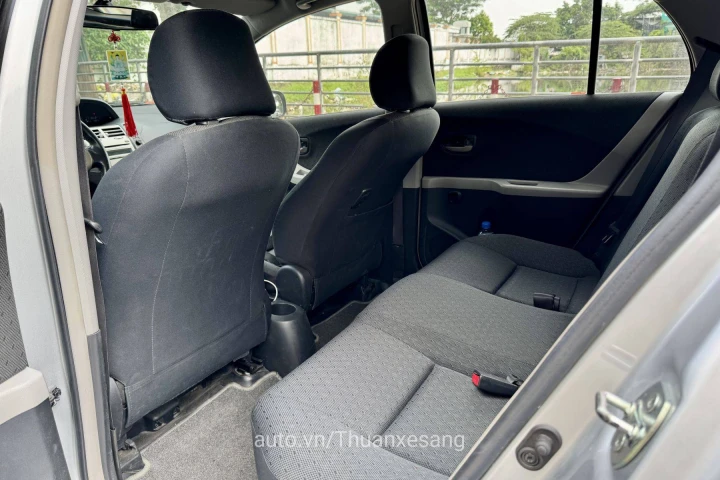 Toyota Yaris 2011