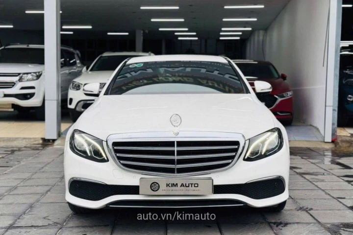 Mercedes-Benz E-Class E200 2020