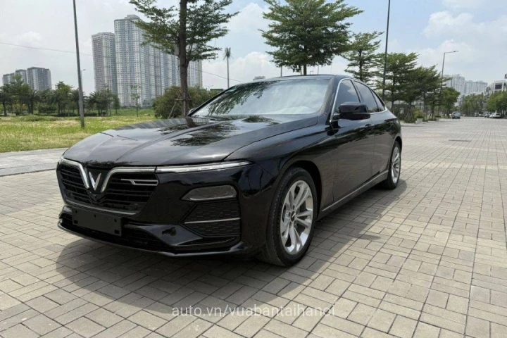VinFast Lux A2.0 Plus 2021