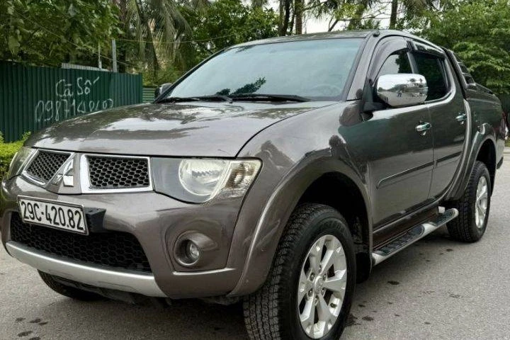 Mitsubishi Triton 4x4 AT 2014