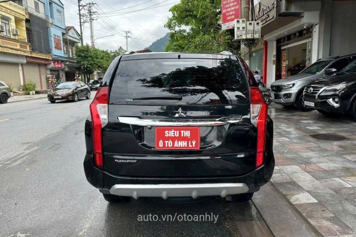 Mitsubishi Pajero 2018