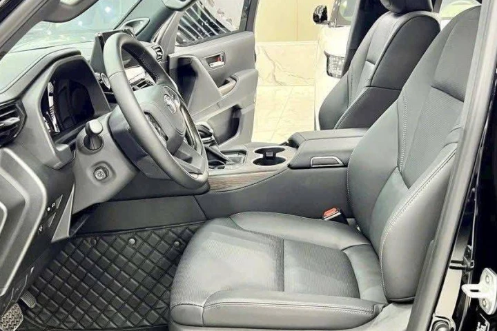 Toyota Land Cruiser 2025