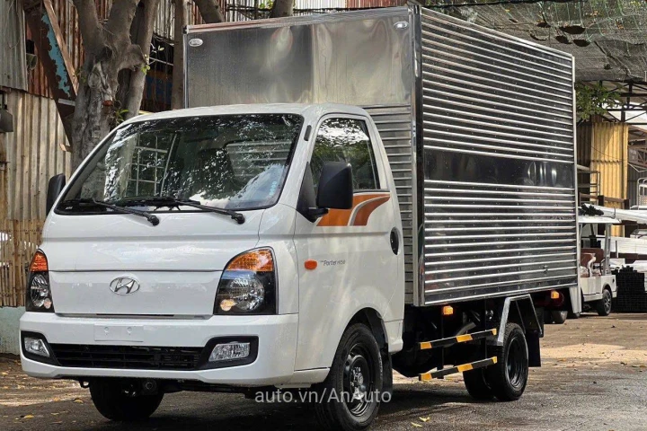 Hyundai Xe tải thùng 2025