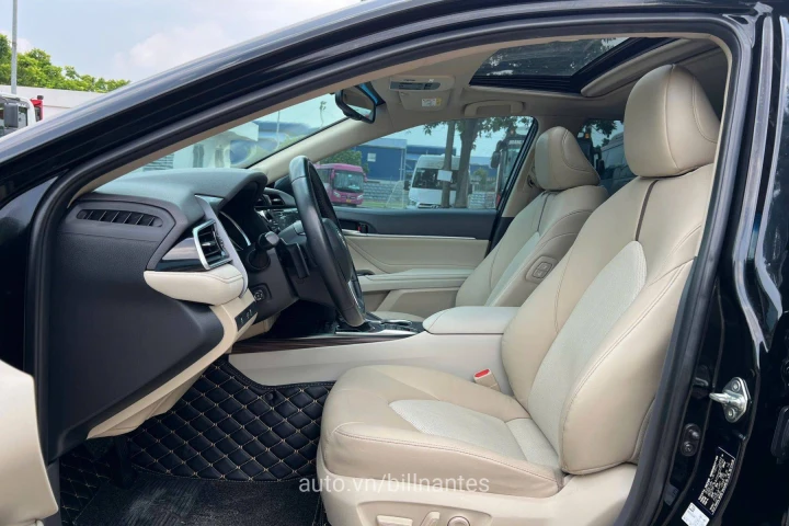 Toyota Camry 2.5Q 2019