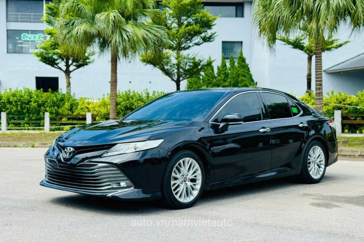 Toyota Camry 2019