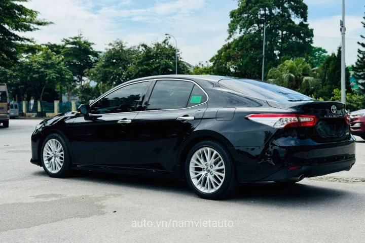 Toyota Camry 2019