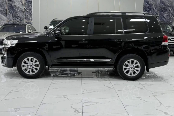Toyota Land Cruiser 2016