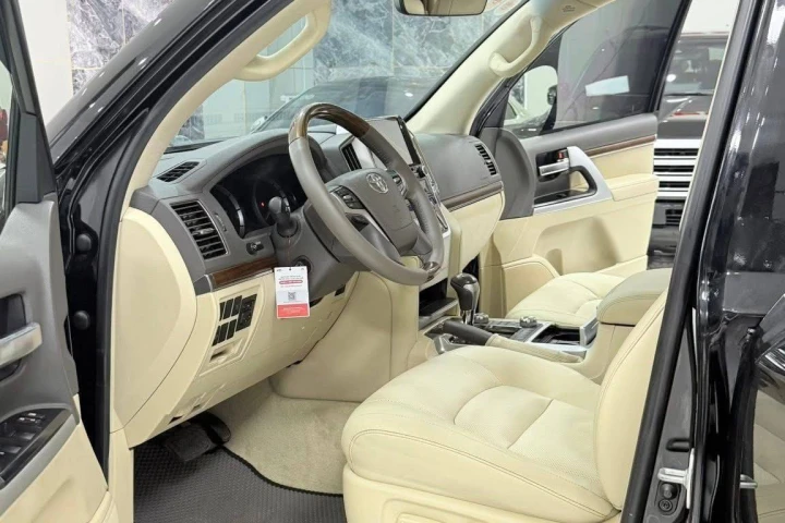 Toyota Land Cruiser 2016