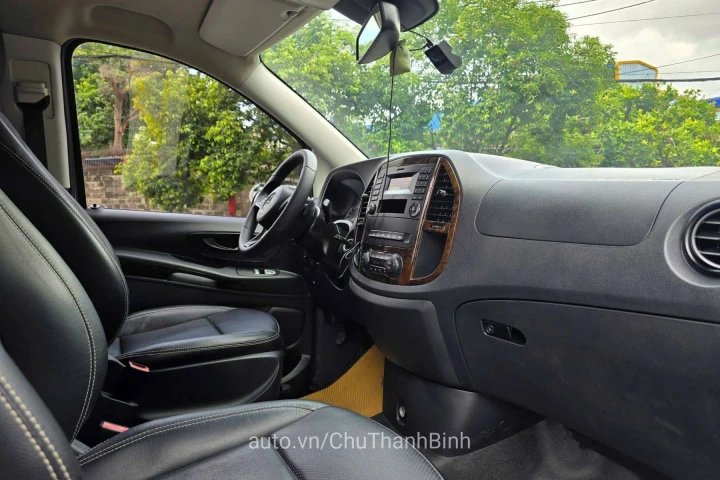 Mercedes-Benz V-Class 2016