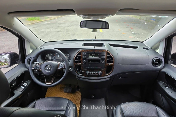 Mercedes-Benz V-Class 2016