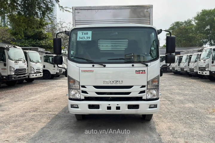 Isuzu Xe tải thùng 2025