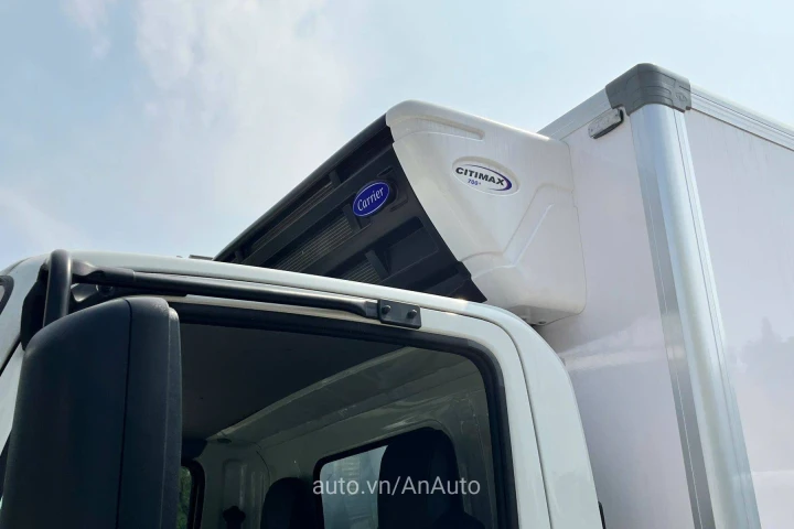 Isuzu Xe tải thùng 2025