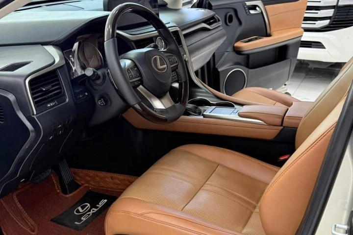 Lexus RX 2020