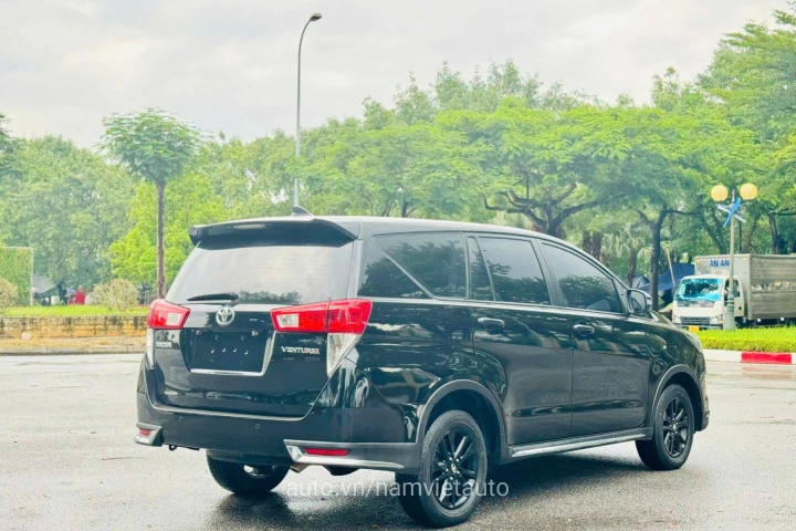 Toyota Innova 2018