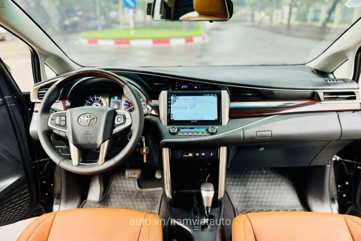 Toyota Innova 2018