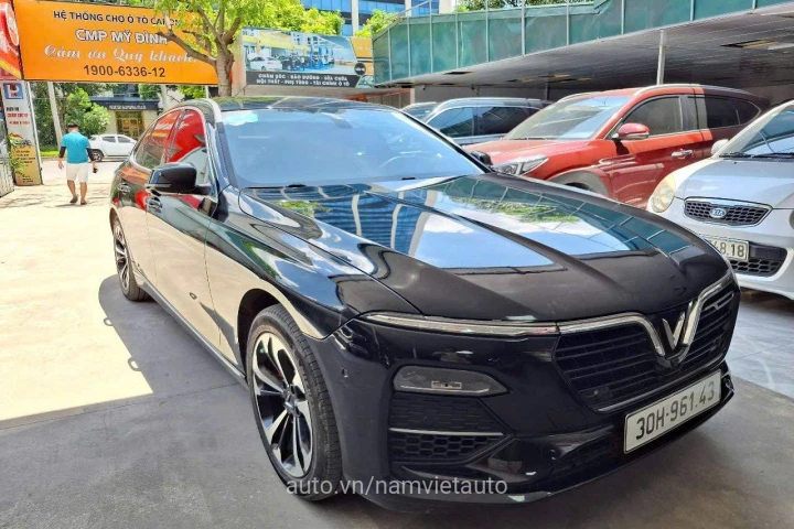 VinFast Lux A2.0 2022