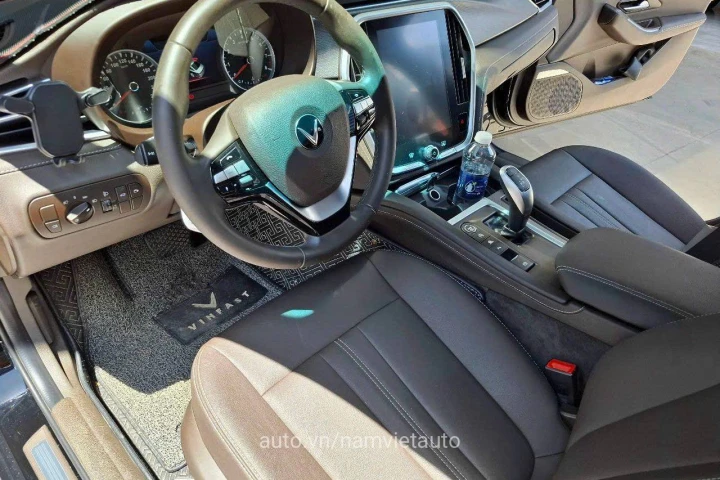 VinFast Lux A2.0 2022