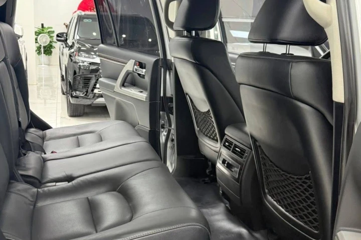 Toyota Land Cruiser 2015