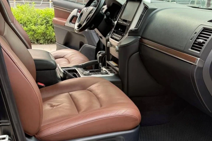Toyota Land Cruiser 2016