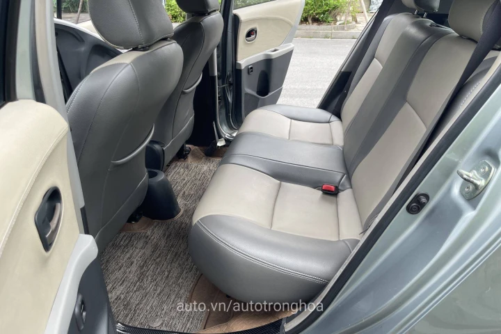 Toyota Yaris 2012