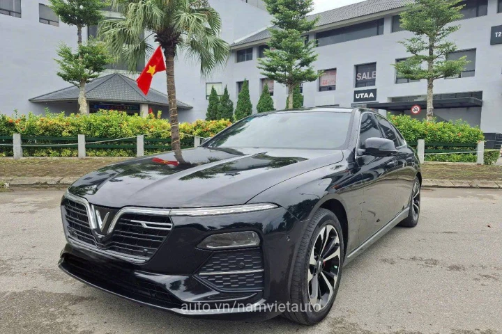 VinFast Lux A2.0 2022