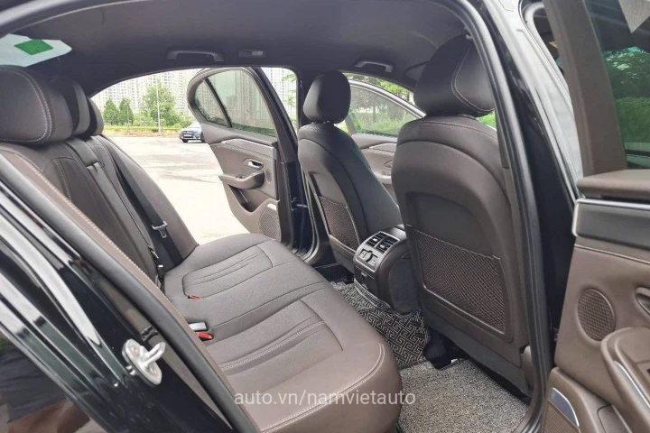VinFast Lux A2.0 2022