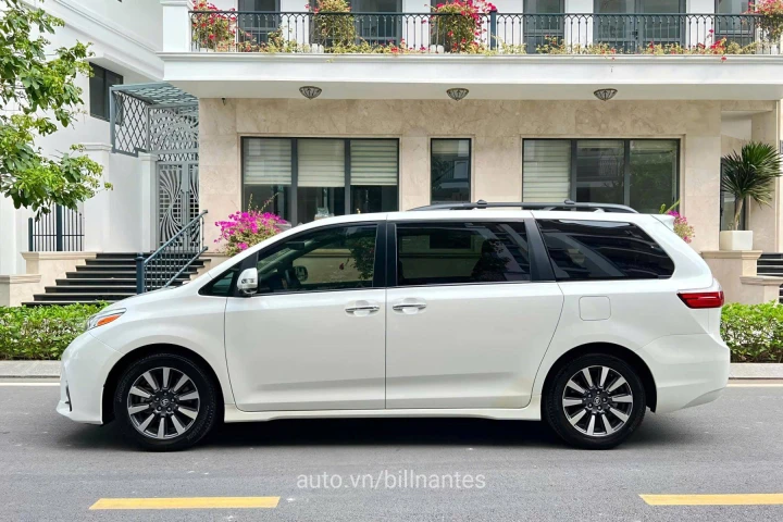 Toyota Sienna 2019