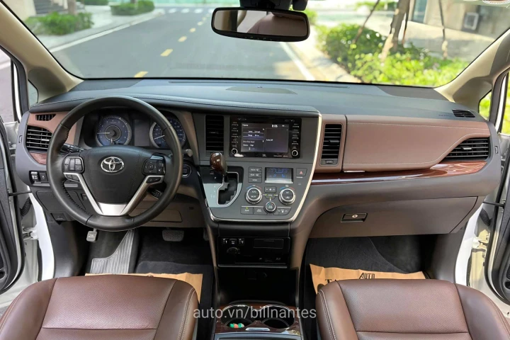 Toyota Sienna 2019