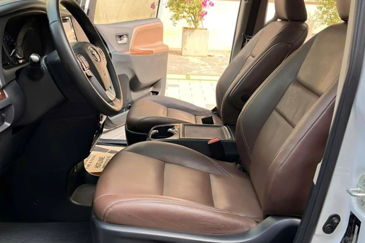 Toyota Sienna 2019