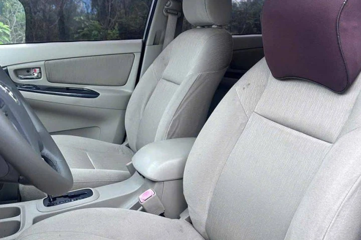 Toyota Innova 2015