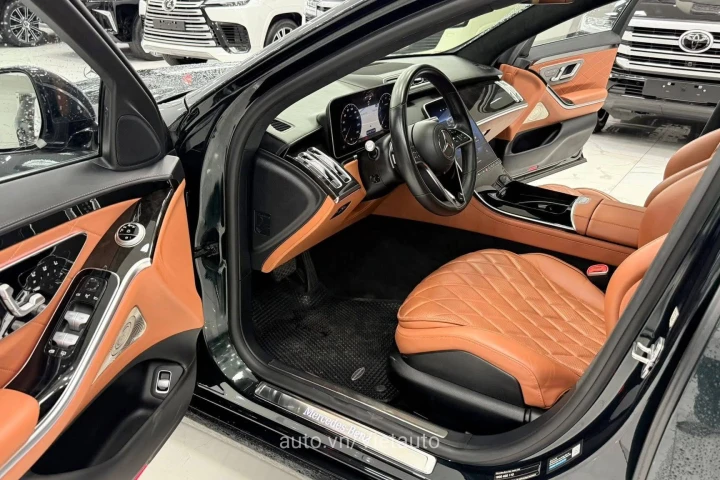 Mercedes-Benz S-Class 2014