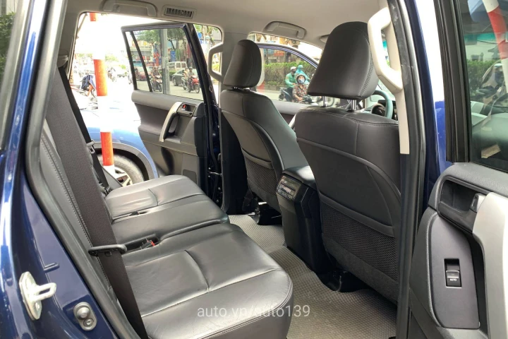 Toyota Land Cruiser Prado 2014