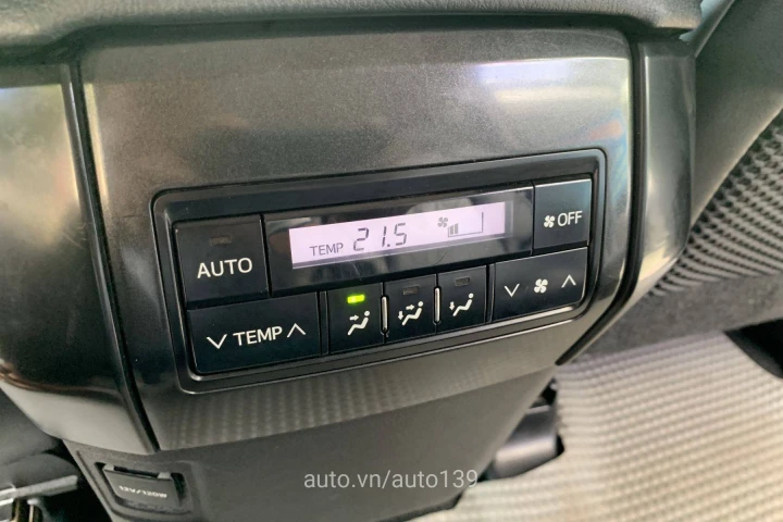Toyota Land Cruiser Prado 2014