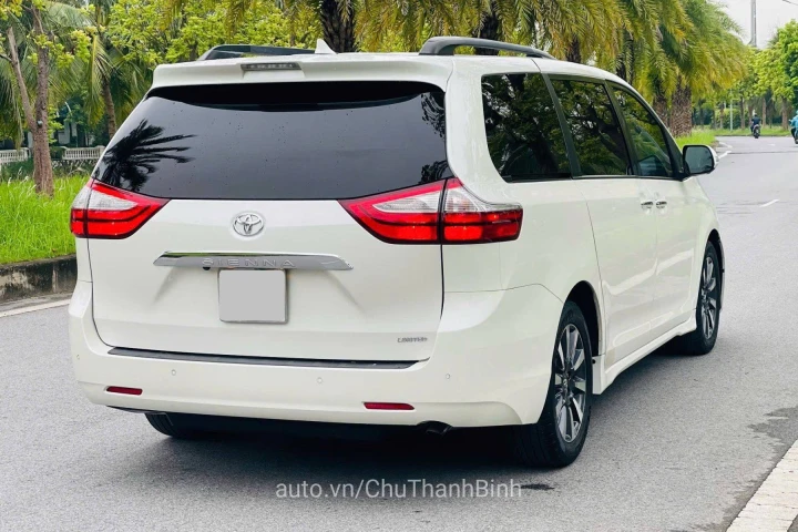 Toyota Sienna 2019