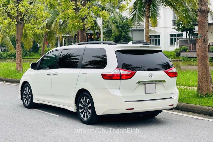 Toyota Sienna 2019