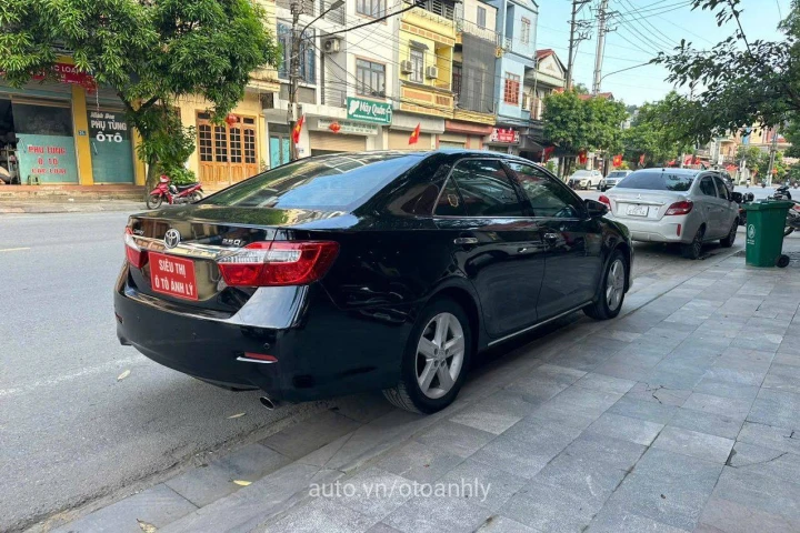 Toyota Camry 2.5Q 2013