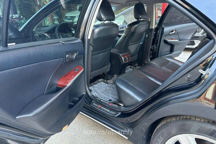 Toyota Camry 2.5Q 2013